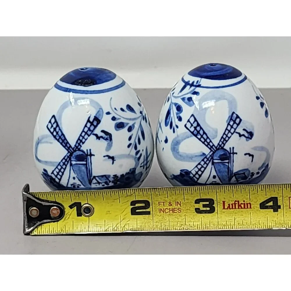 Delft Blue Ceramic Salt & Pepper‎ Shakers With Windmill & Floral Design